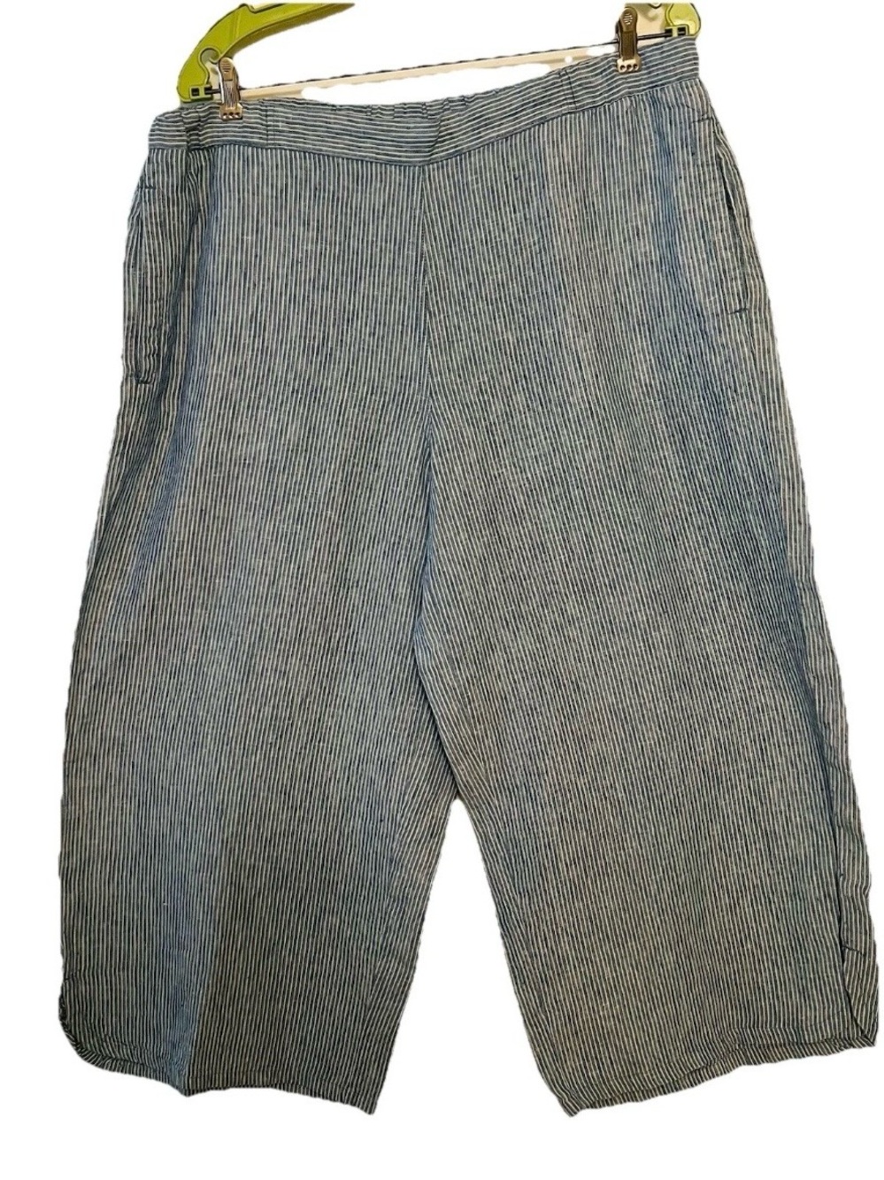 Coldwater Creek 100% Linen Pull On Crop Pant 
Size 14 Blue Railroad Striped